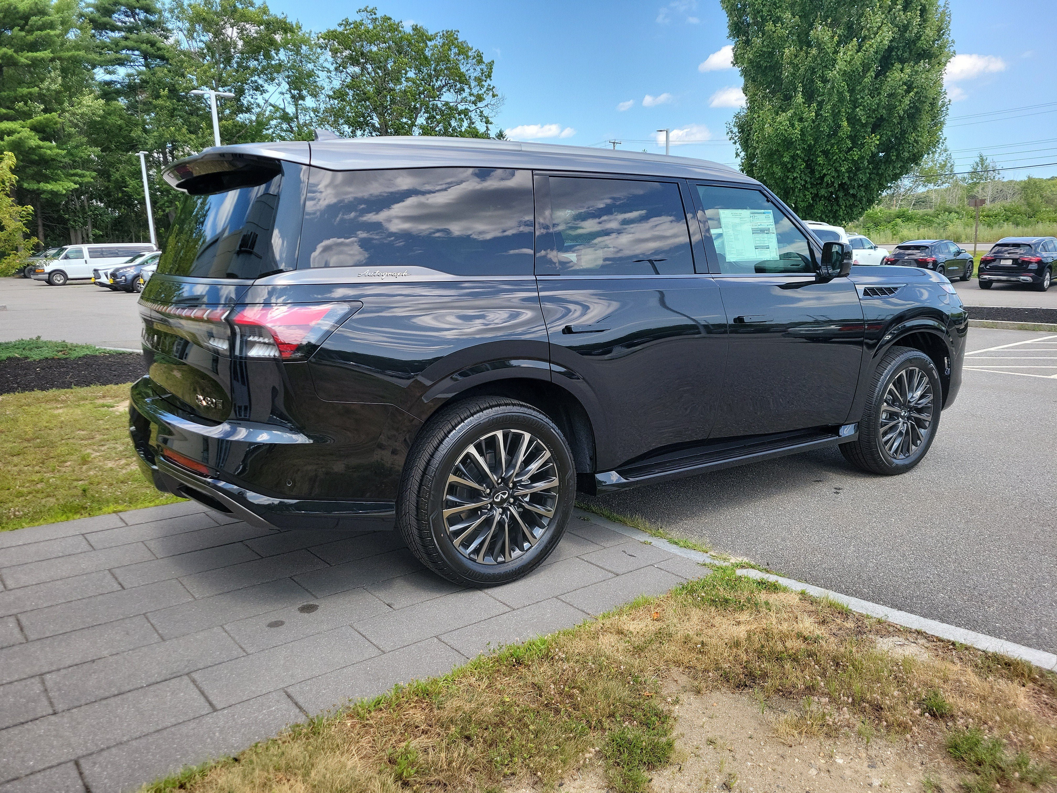 New 2027 INFINITI QX80 Autograph AWD/4WD image 7