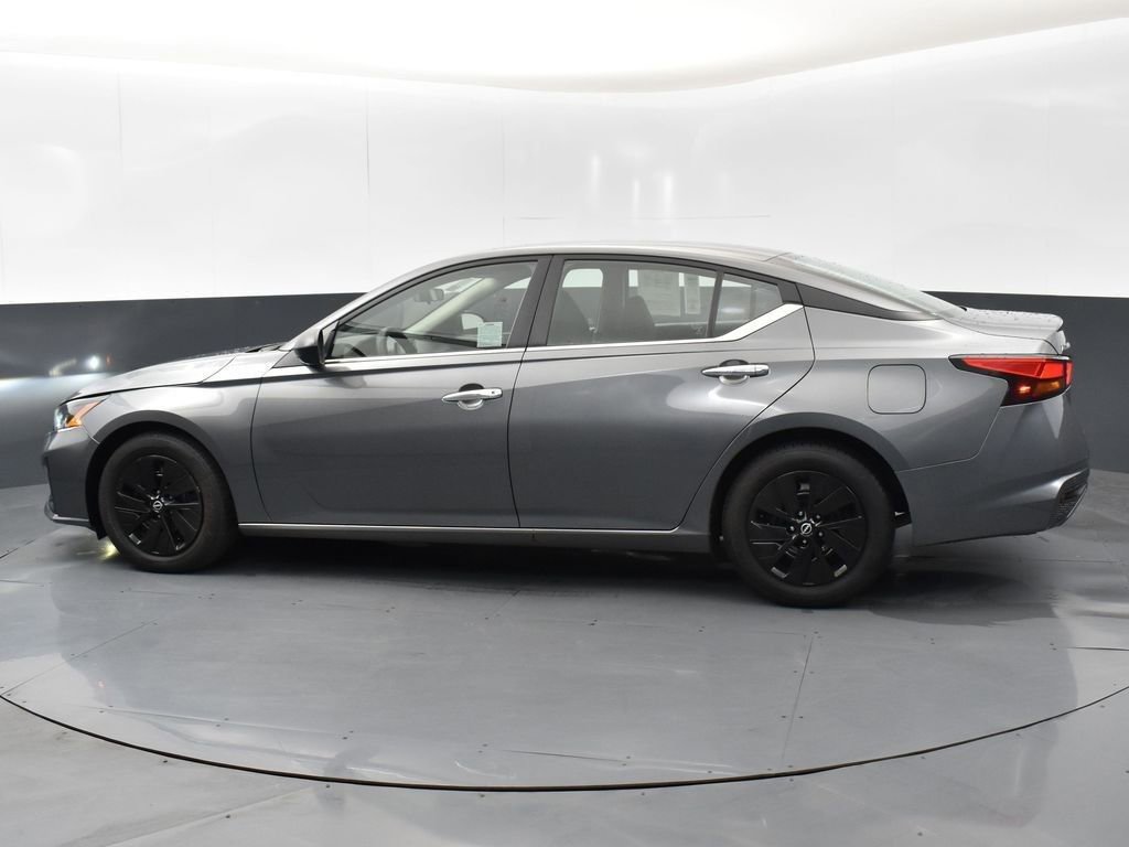 Used 2024 Nissan Altima 2.5 S image 5
