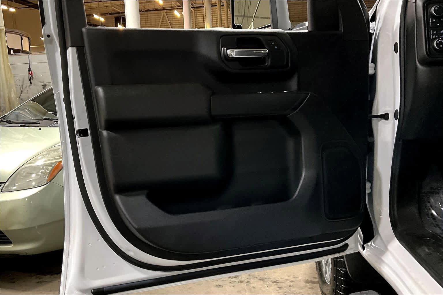 Used 2025 Chevrolet Silverado 2500 Custom w/ Custom Value Package image 22