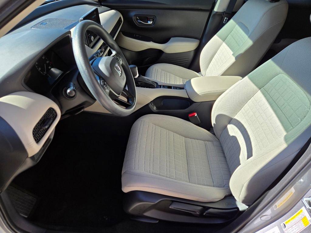 Used 2025 Honda HR-V LX image 12