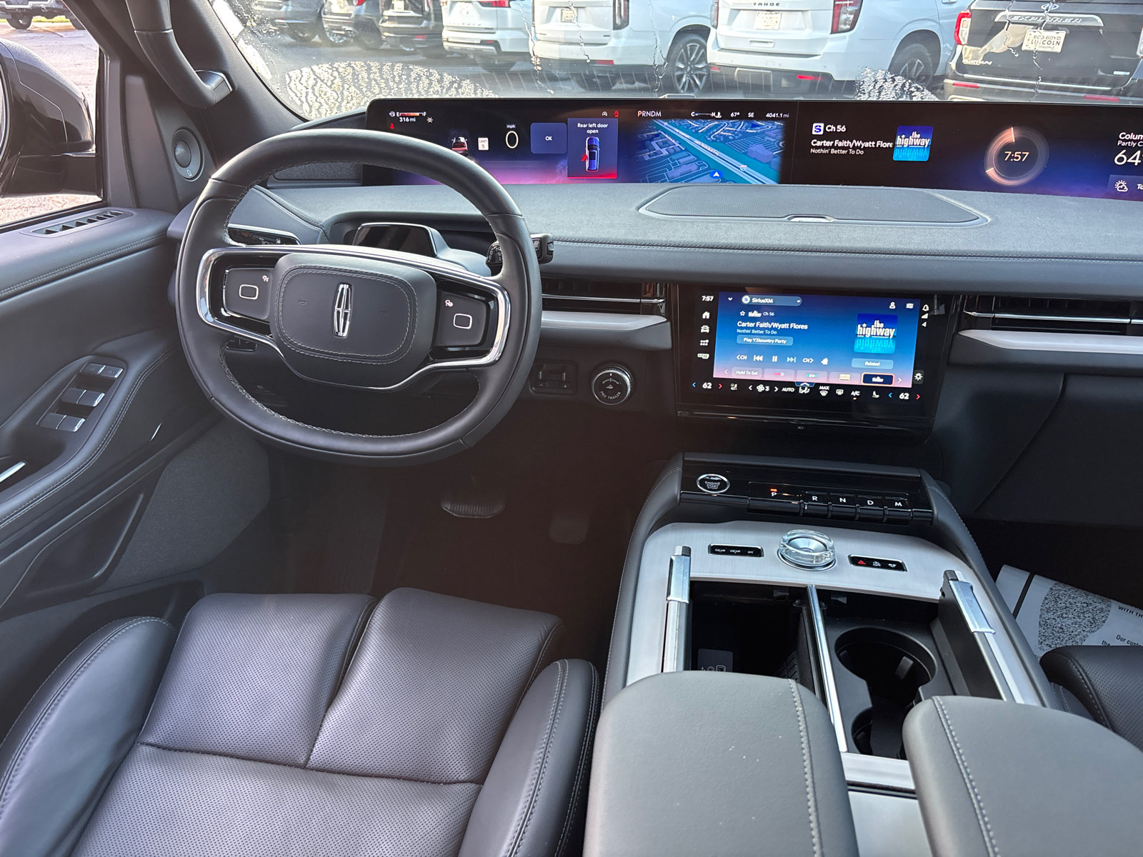 New 2026 Lincoln Navigator Reserve w/ Jet Appearance Package AWD/4WD image 30