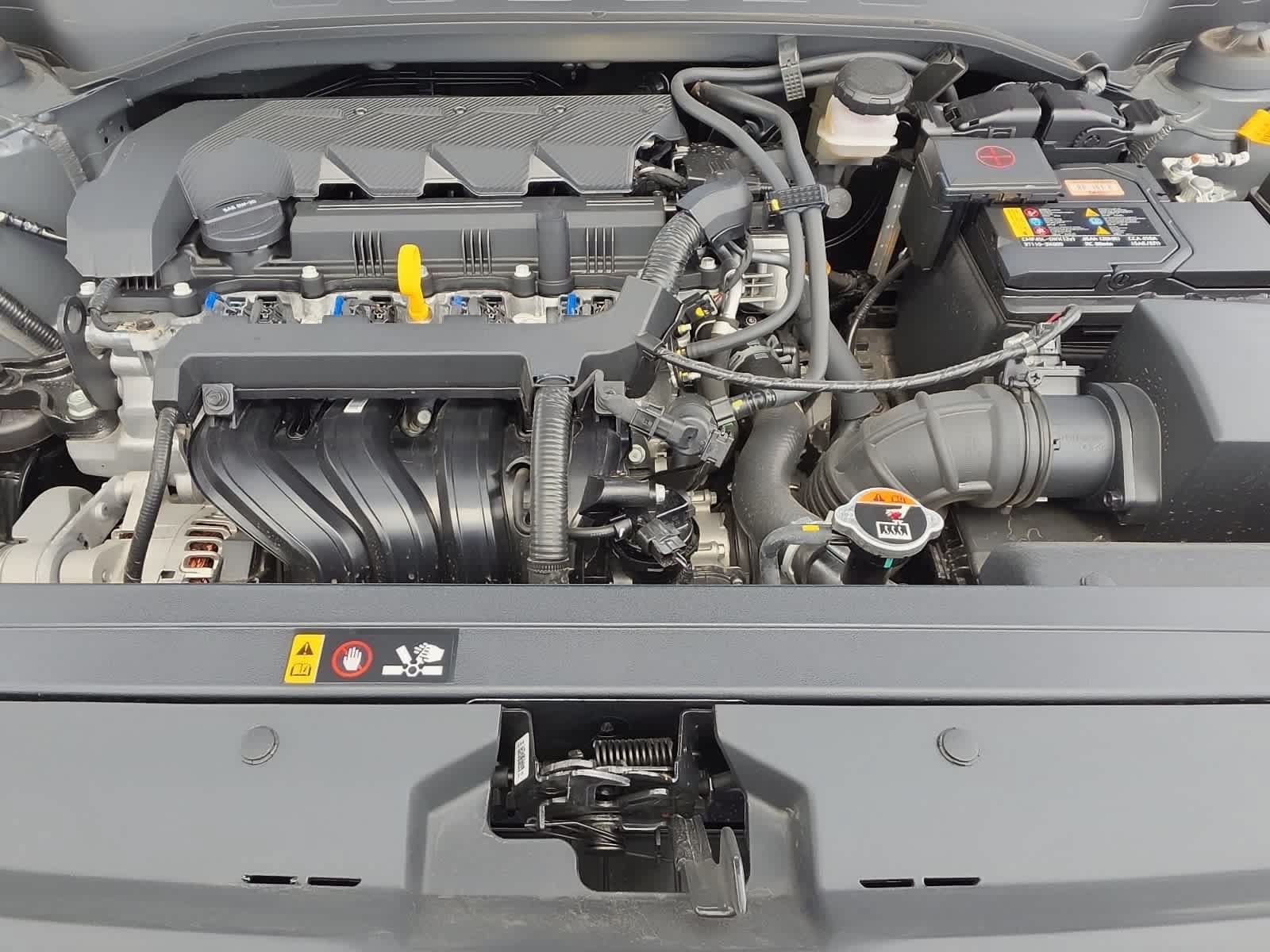 Used 2025 Hyundai Venue SEL FWD image 32