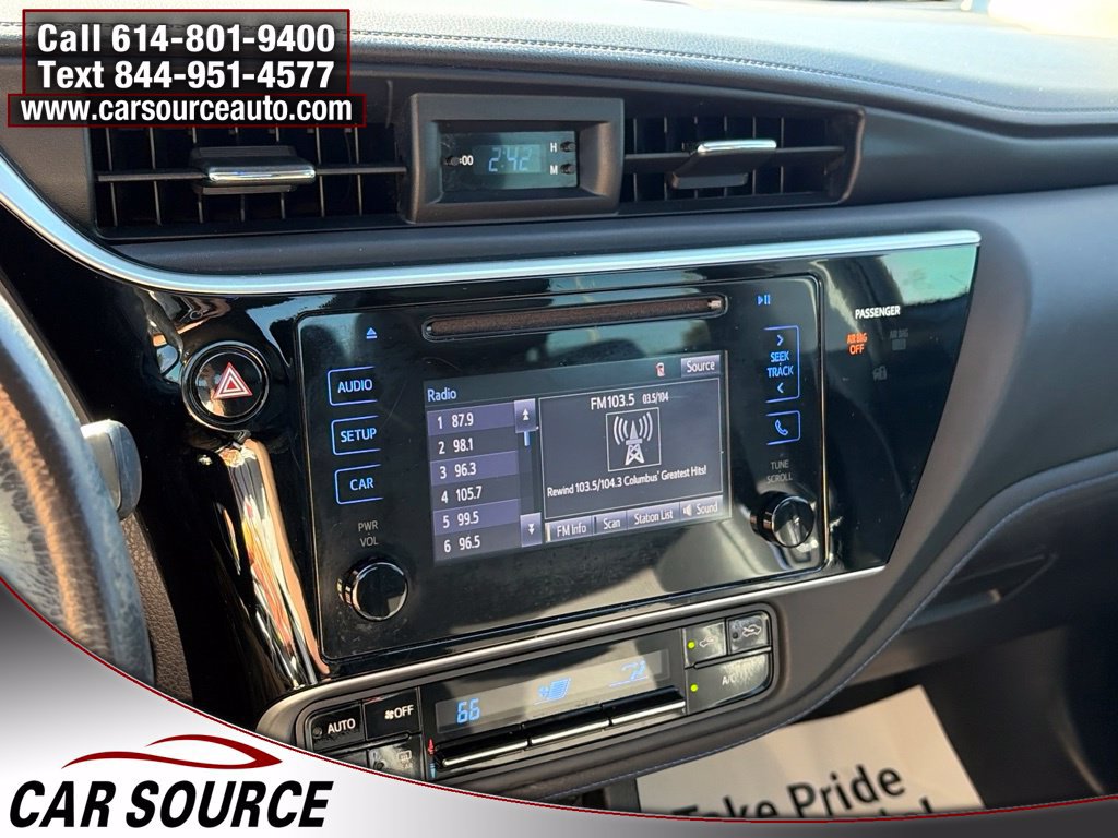 Used 2017 Toyota Corolla SE FWD image 17