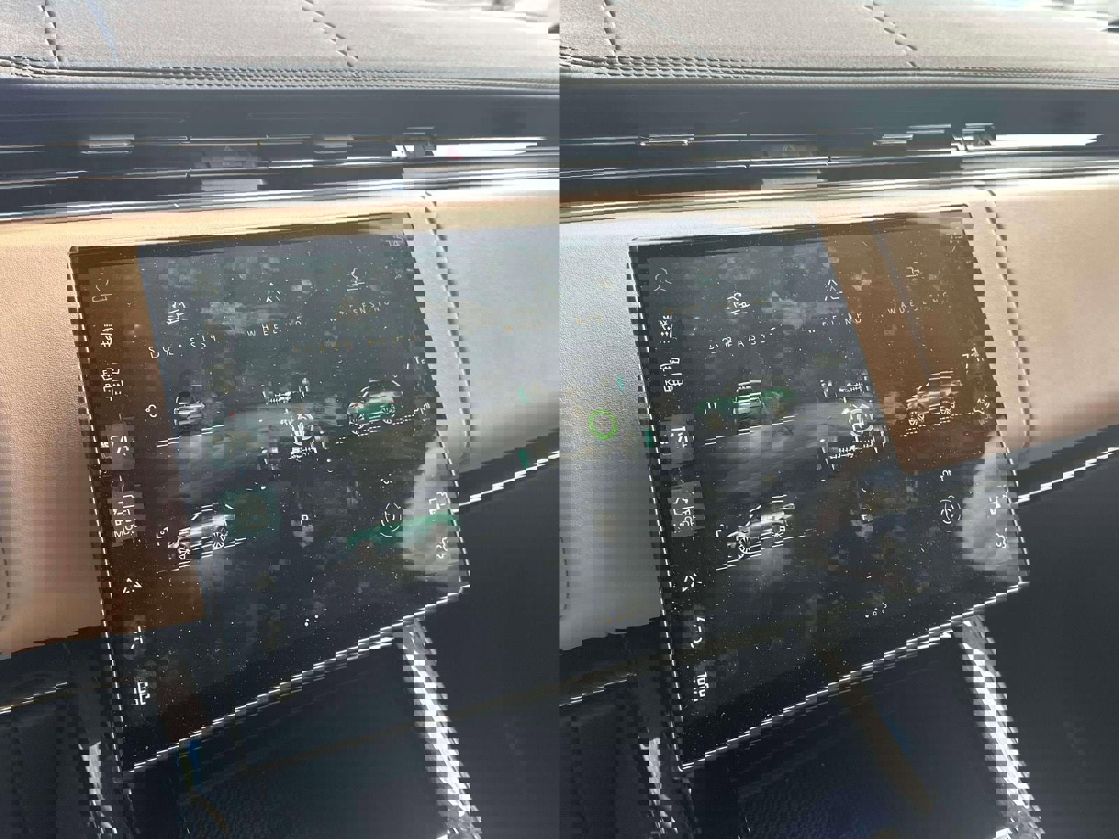 Used 2024 Land Rover Range Rover Sport Dynamic SE image 27