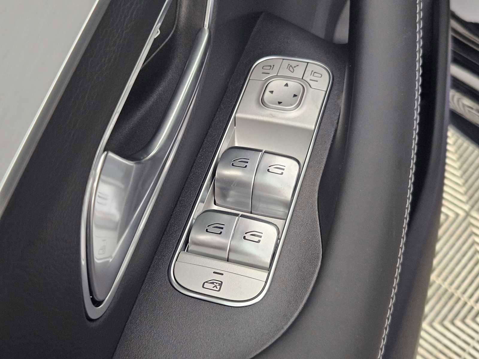 New 2025 Mercedes-Benz GLE 53 AMG 4MATIC image 16