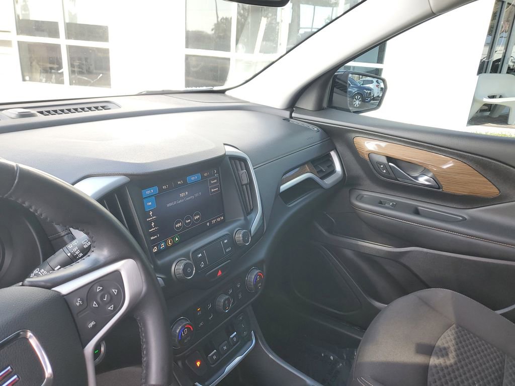 Used 2020 GMC Terrain SLE w/ Driver Convenience Package image 23