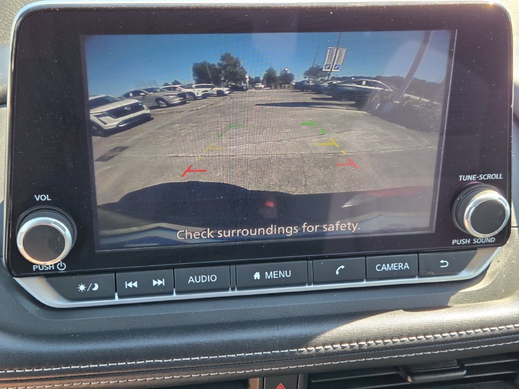 Used 2026 Nissan Rogue S FWD image 16
