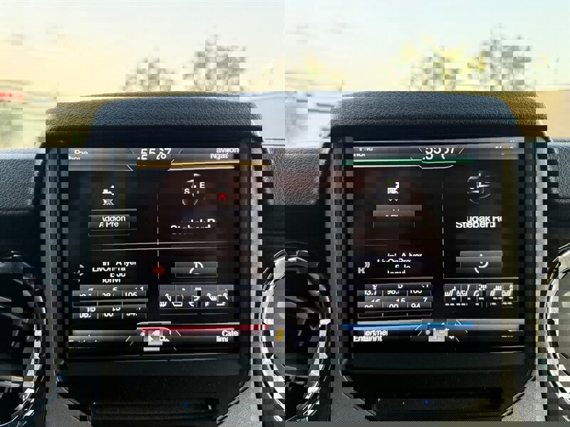 Used 2015 Ford F250 Platinum w/ FX4 Off-Road Package AWD/4WD image 35