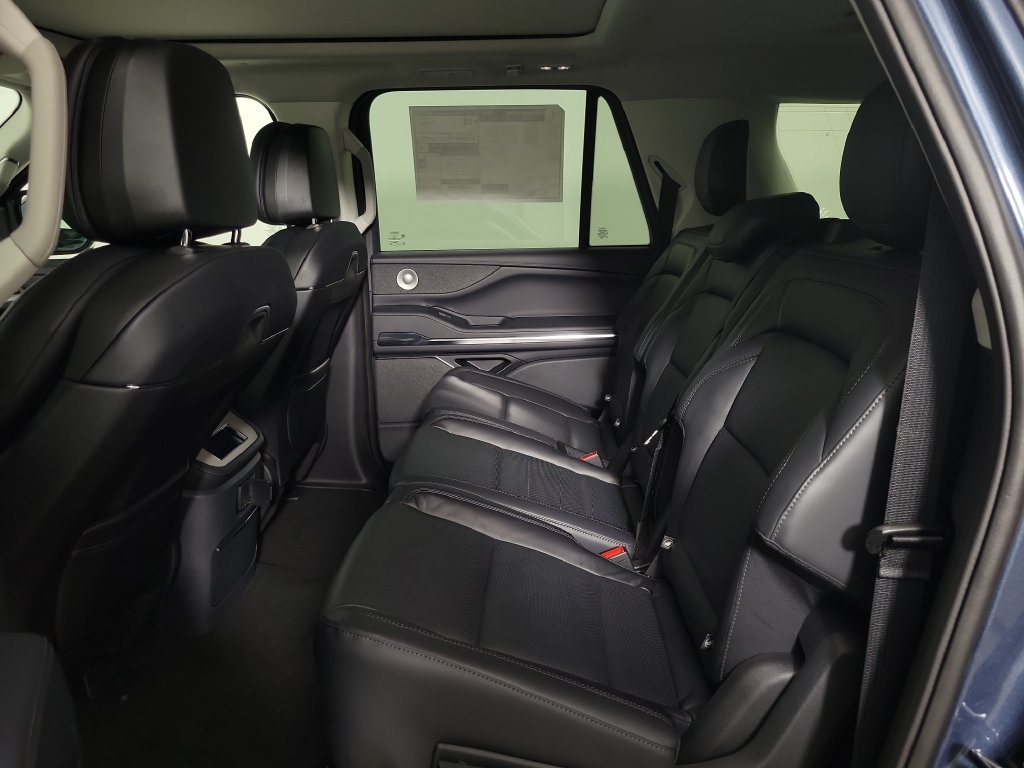 New 2027 Lincoln Navigator L Reserve RWD image 14