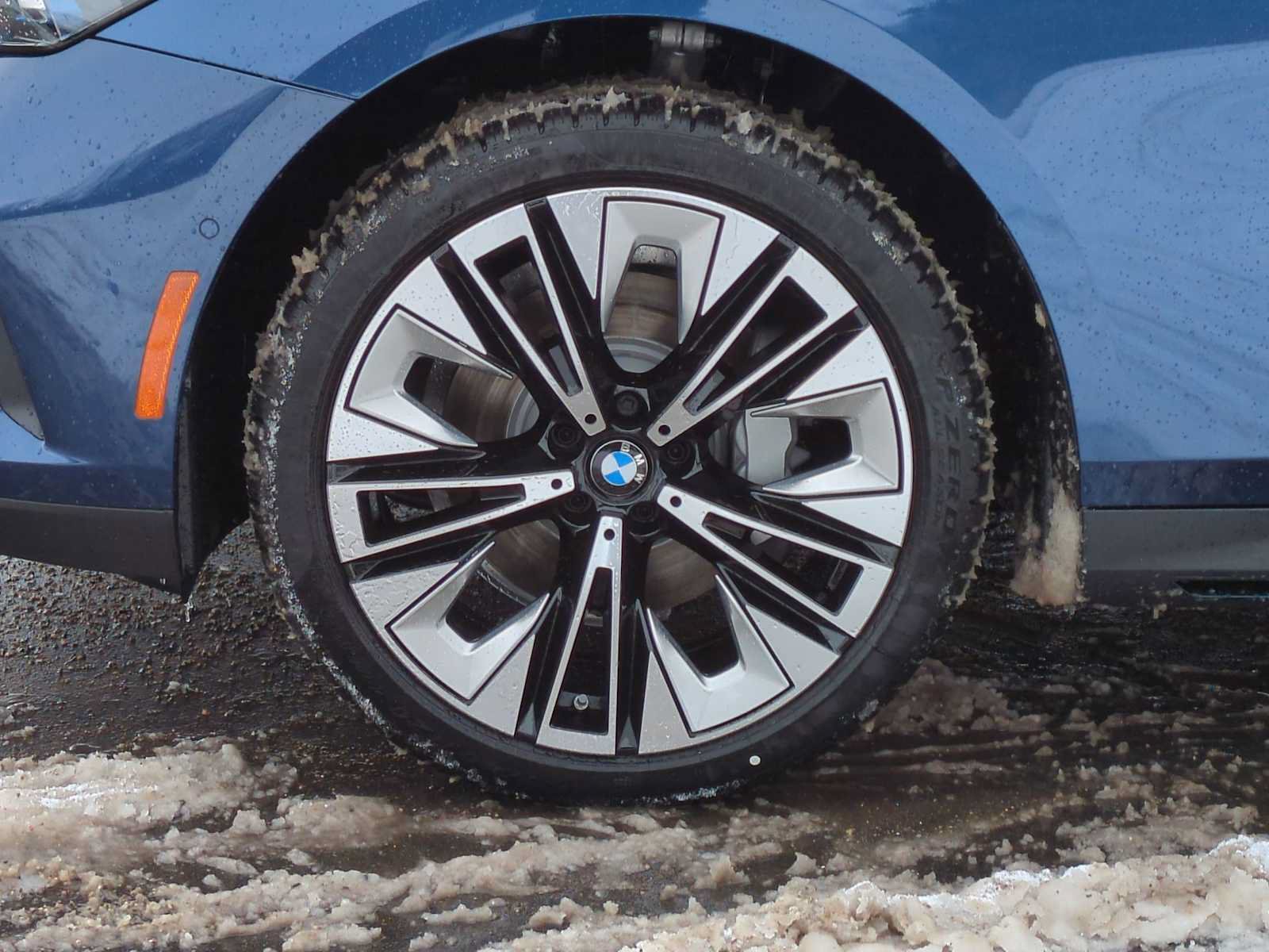 New 2026 BMW 530i xDrive AWD/4WD image 13