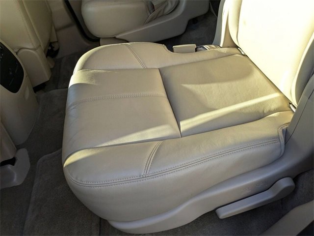 Used 2013 GMC Yukon SLT w/ SLT-2 Equipment Package image 25