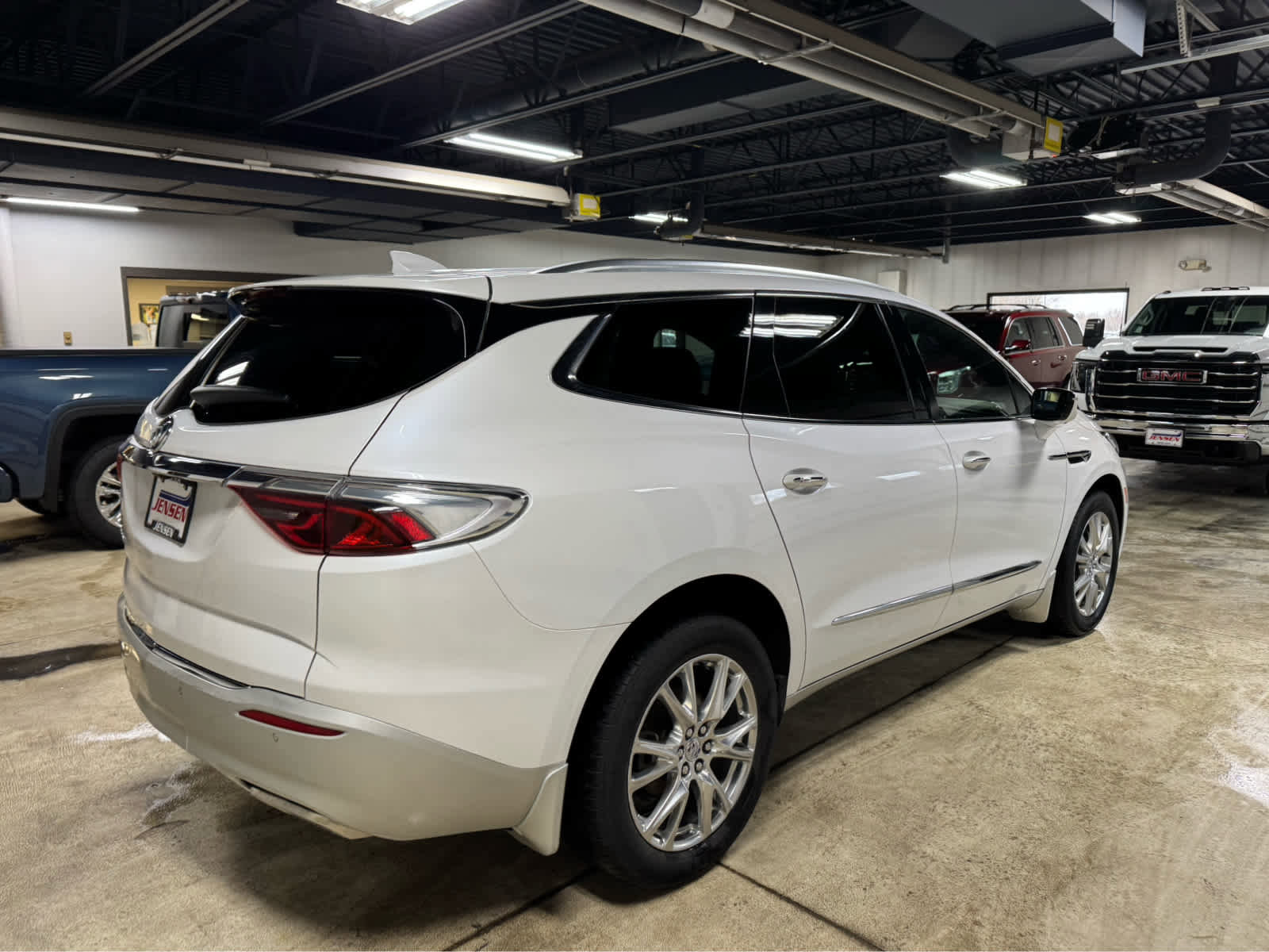 Certified 2023 Buick Enclave Premium w/ Experience Buick Package image 4