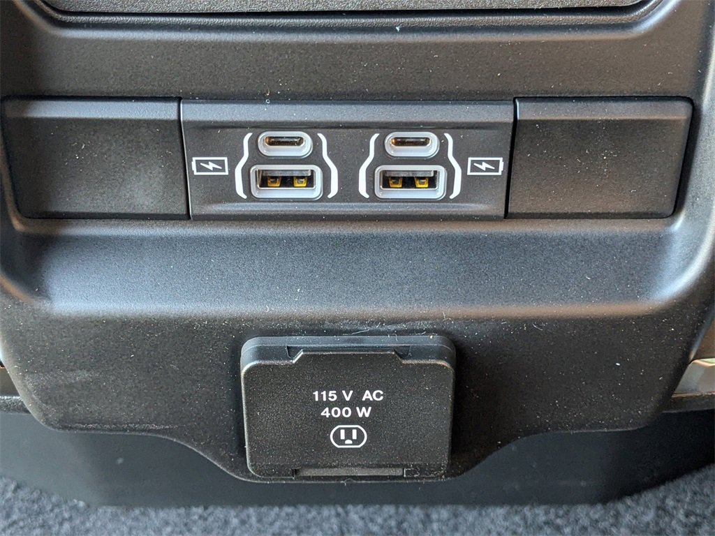 New 2026 RAM 1500 4x4 Crew Cab image 14