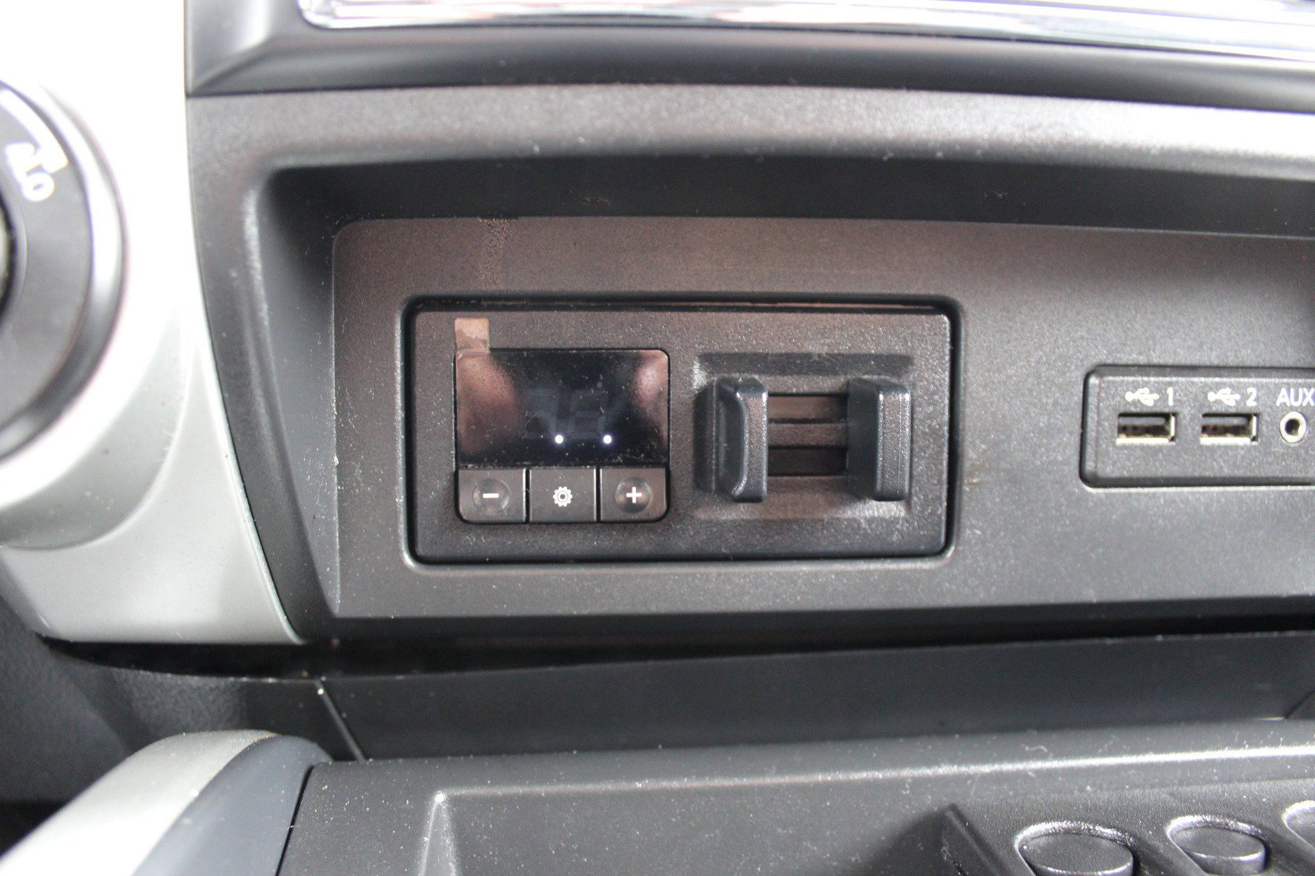 Used 2019 Nissan Titan PRO-4X w/ Pro-4x Utility Package image 29