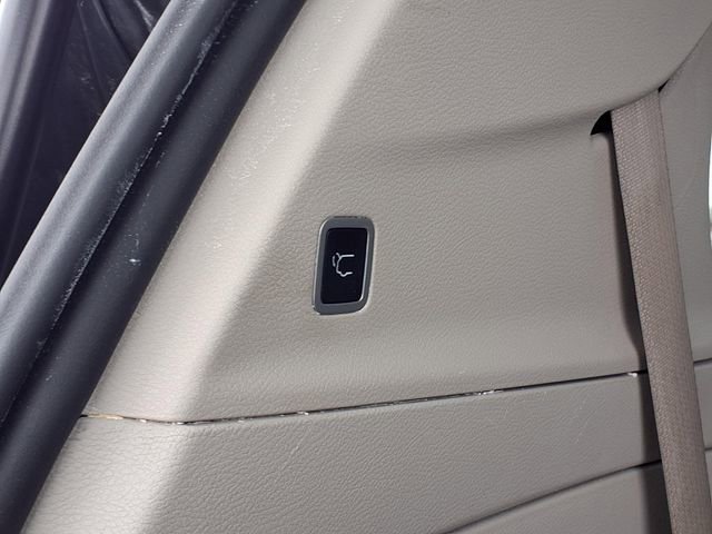 Used 2024 Chrysler Pacifica Limited FWD image 22