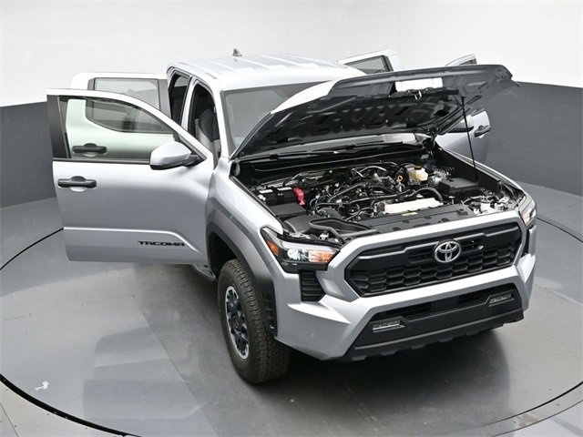Used 2024 Toyota Tacoma TRD Off-Road image 42