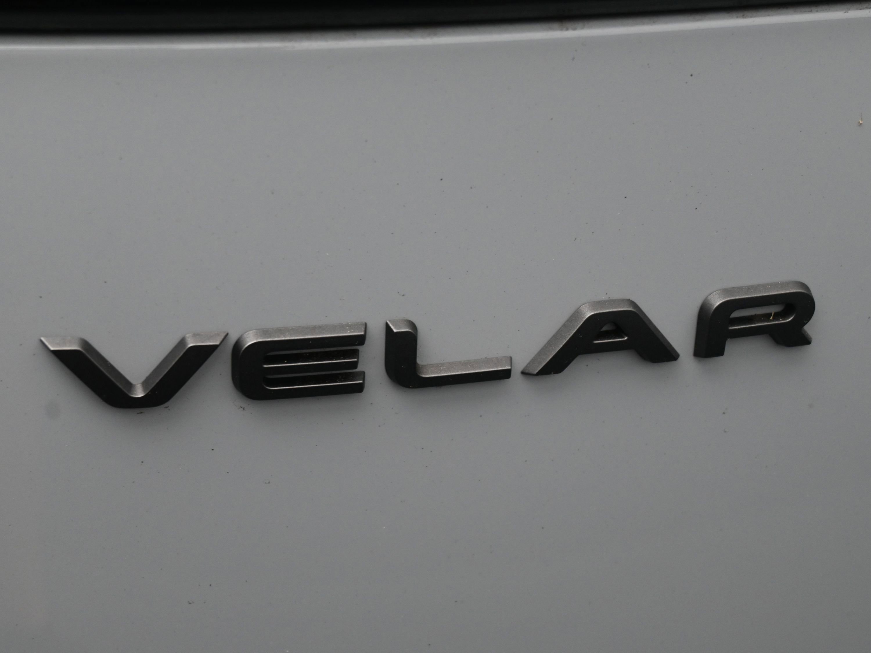 New 2026 Land Rover Range Rover Velar Dynamic SE image 8