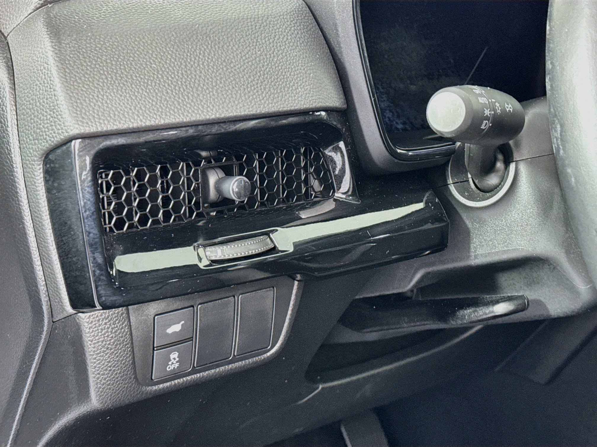 Certified 2025 Honda CR-V Sport Touring image 10