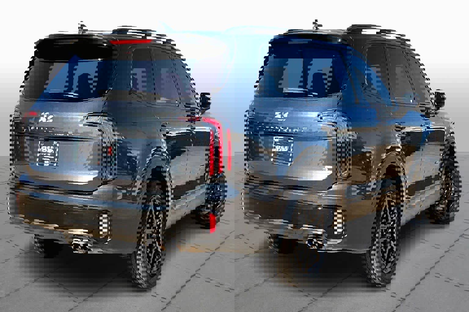 Used 2024 Kia Telluride EX X-Line image 13