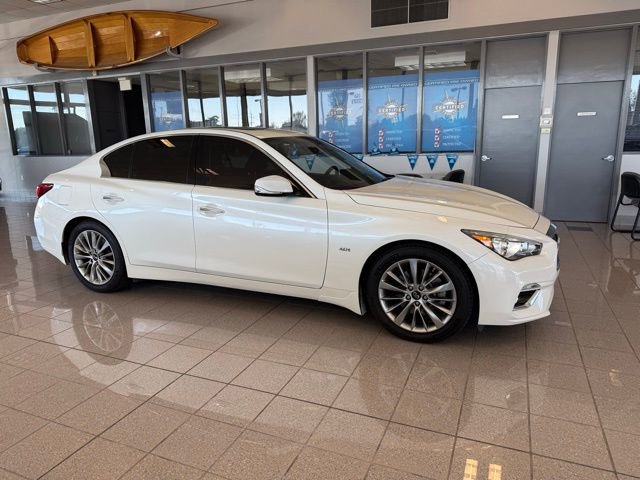 Used 2019 INFINITI Q50 Luxe w/ Essential Package (3.0T Luxe) image 2