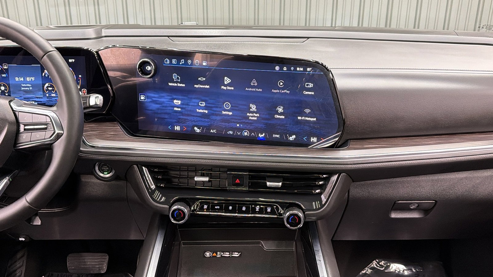 Used 2025 Chevrolet Tahoe Z71 w/ Comfort Package image 28