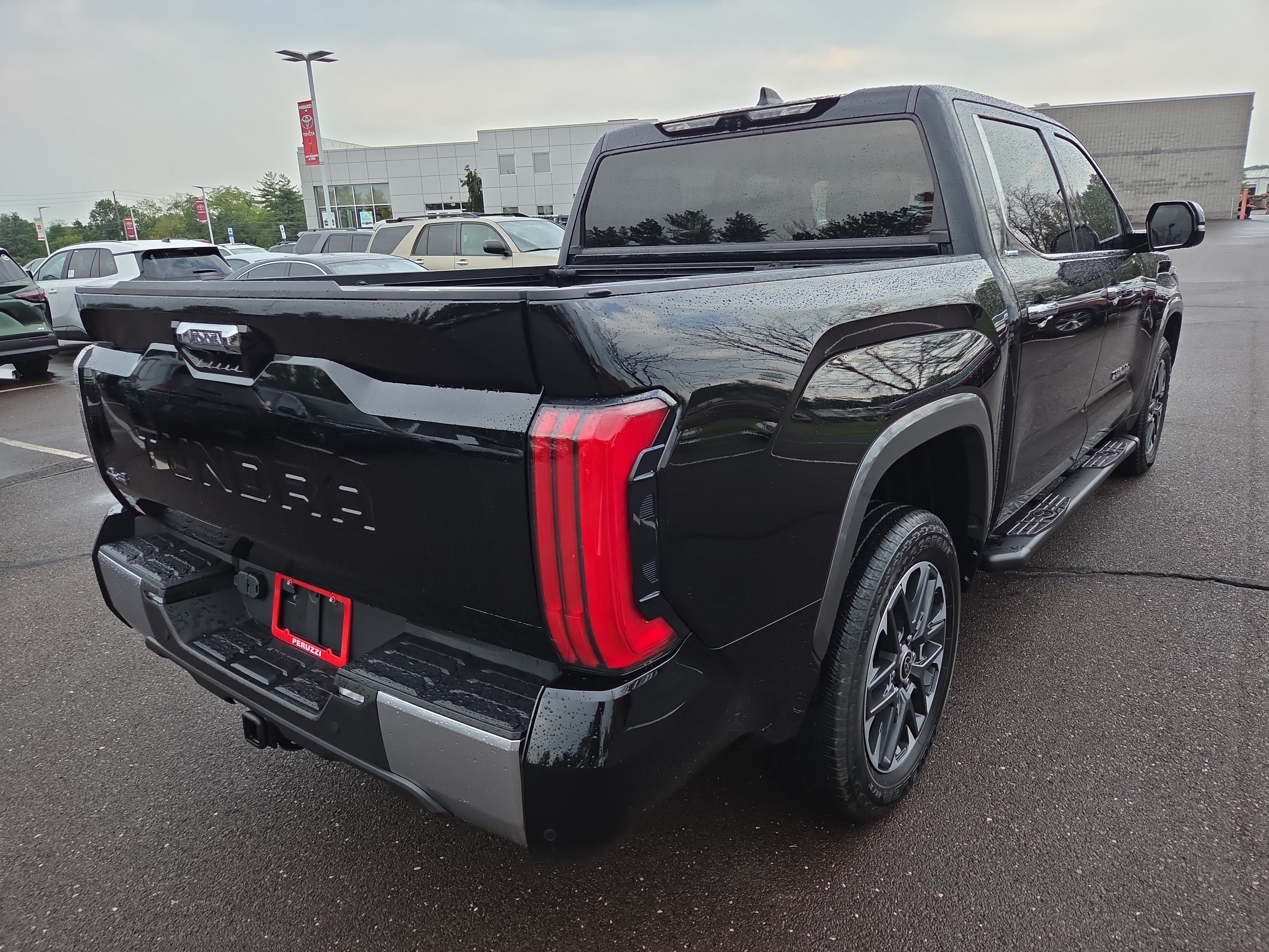 Used 2023 Toyota Tundra Limited AWD/4WD image 3