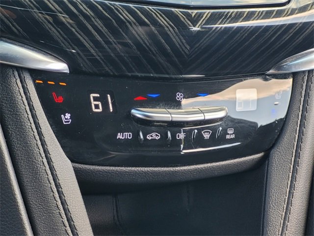 Used 2023 Cadillac XT6 Premium Luxury image 26