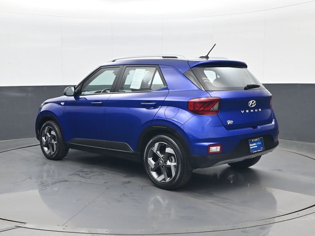 Certified 2023 Hyundai Venue Limited FWD image 7