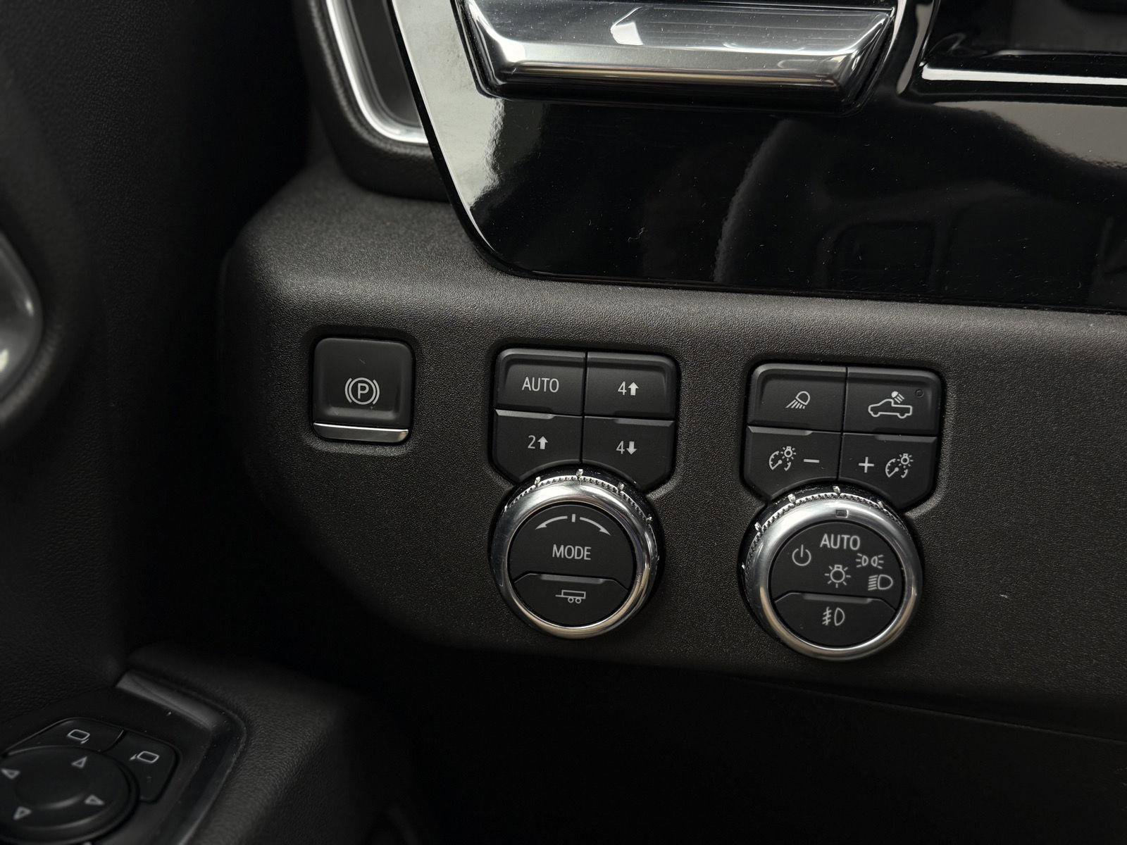 Certified 2025 GMC Sierra 3500 SLT w/ SLT Premium Package image 20