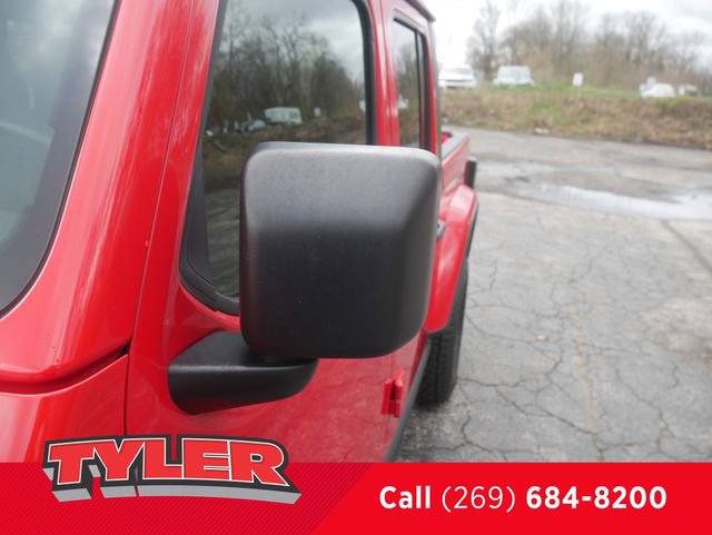 Certified 2022 Jeep Gladiator Willys image 15