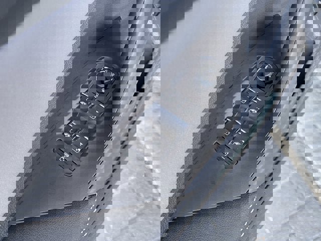 New 2025 Volkswagen Jetta SE image 12