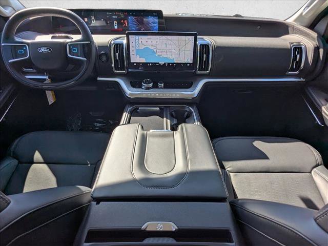 New 2025 Ford Expedition Max Platinum w/ Driver's Package image 14