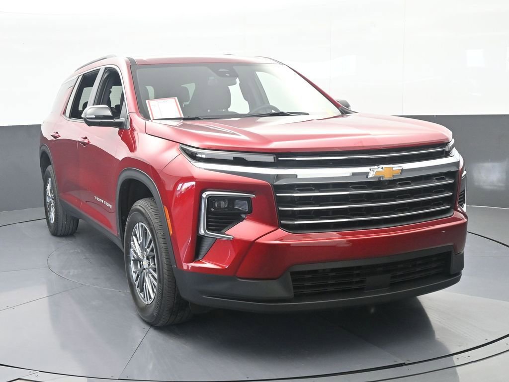 Used 2024 Chevrolet Traverse LT FWD image 9