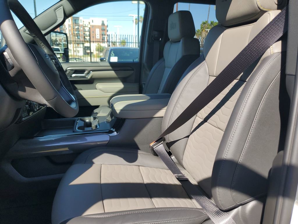 New 2026 Chevrolet Silverado 2500 ZR2 image 25