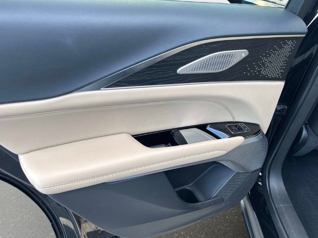 Certified 2026 Cadillac Lyriq Signature Luxury w/ Nappa Leather Package AWD/4WD image 10