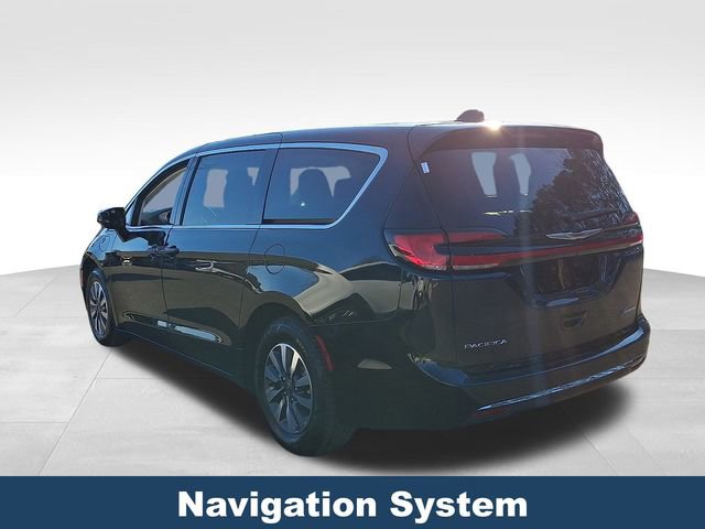 Used 2024 Chrysler Pacifica Select FWD image 5
