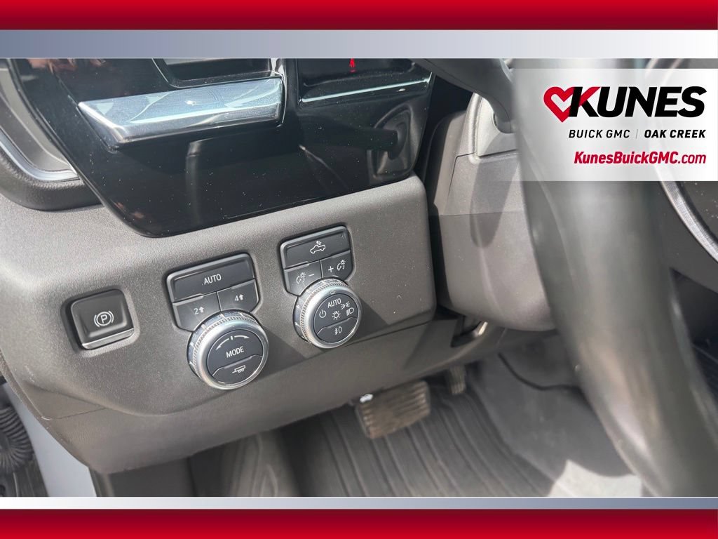 Used 2024 GMC Sierra 1500 Elevation w/ LPO, Elevation Black Package AWD/4WD image 15