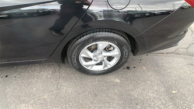 Used 2023 Hyundai Elantra SE image 27