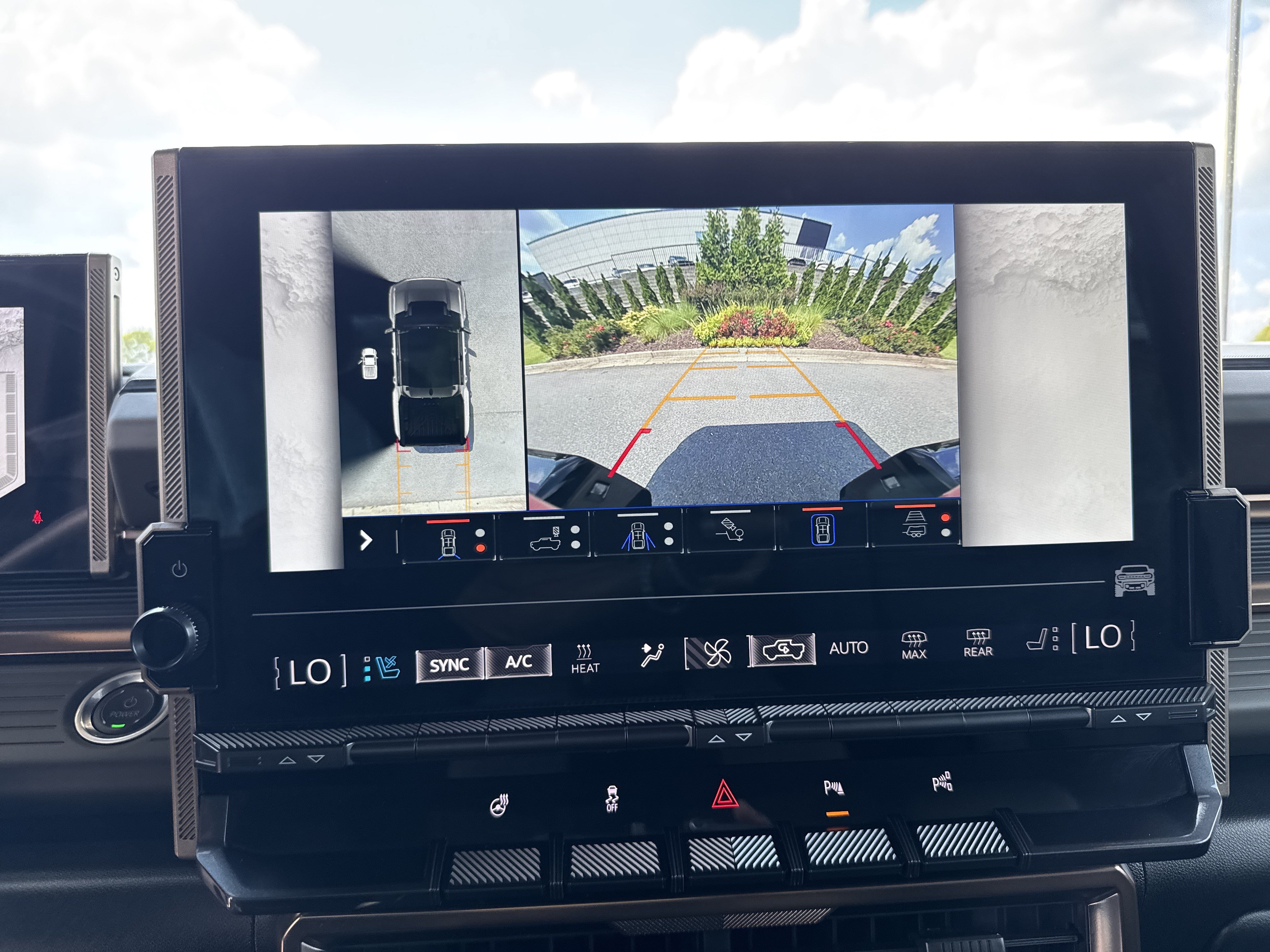 Used 2025 GMC Hummer EV 3X AWD/4WD image 26