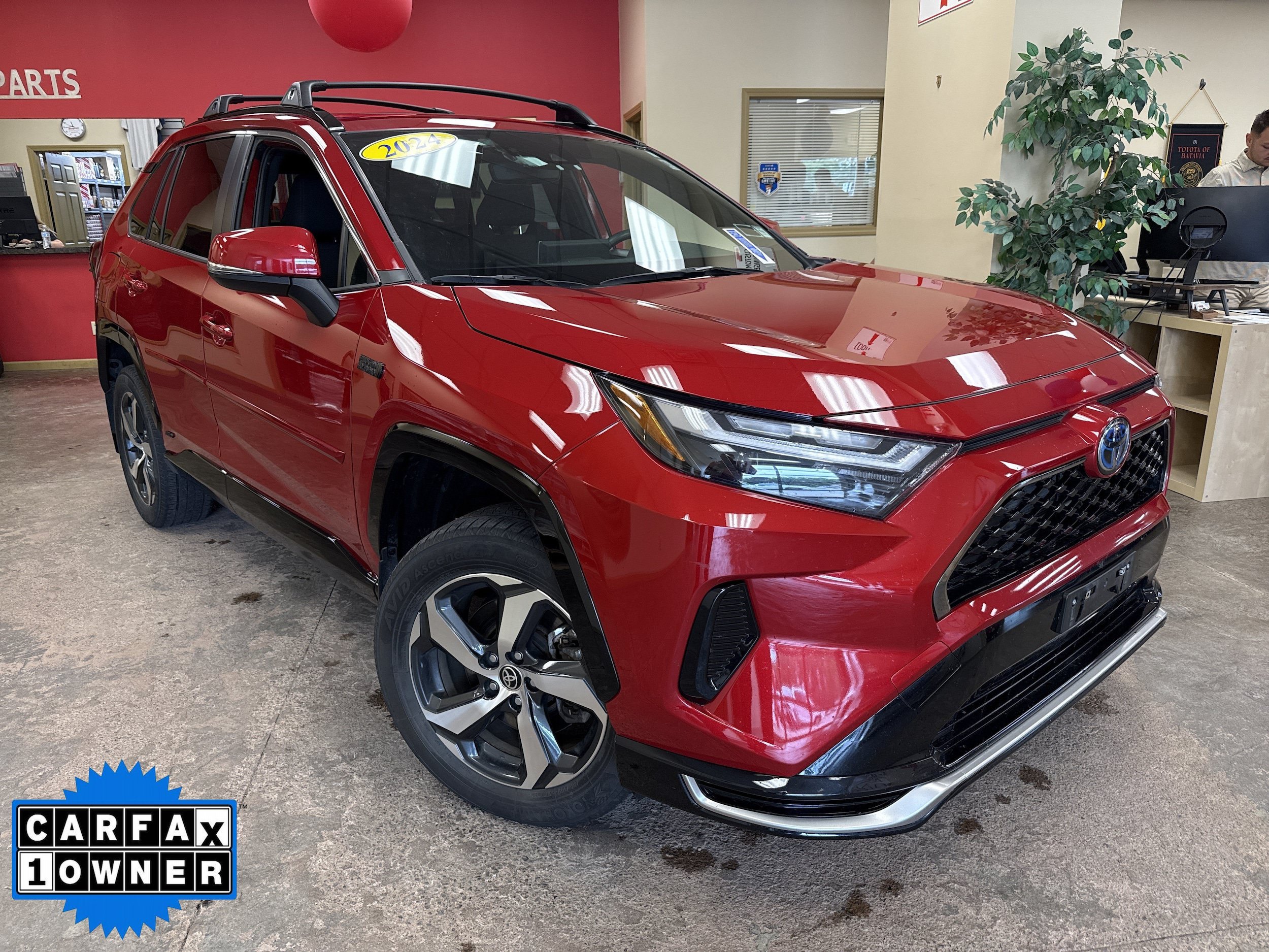 Used 2024 Toyota RAV4 SE w/ Weather & Moonroof Package