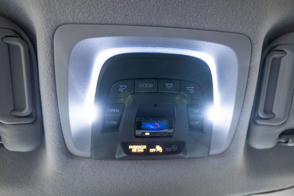 Used 2023 Toyota Corolla Cross XLE w/ Convenience Package image 22