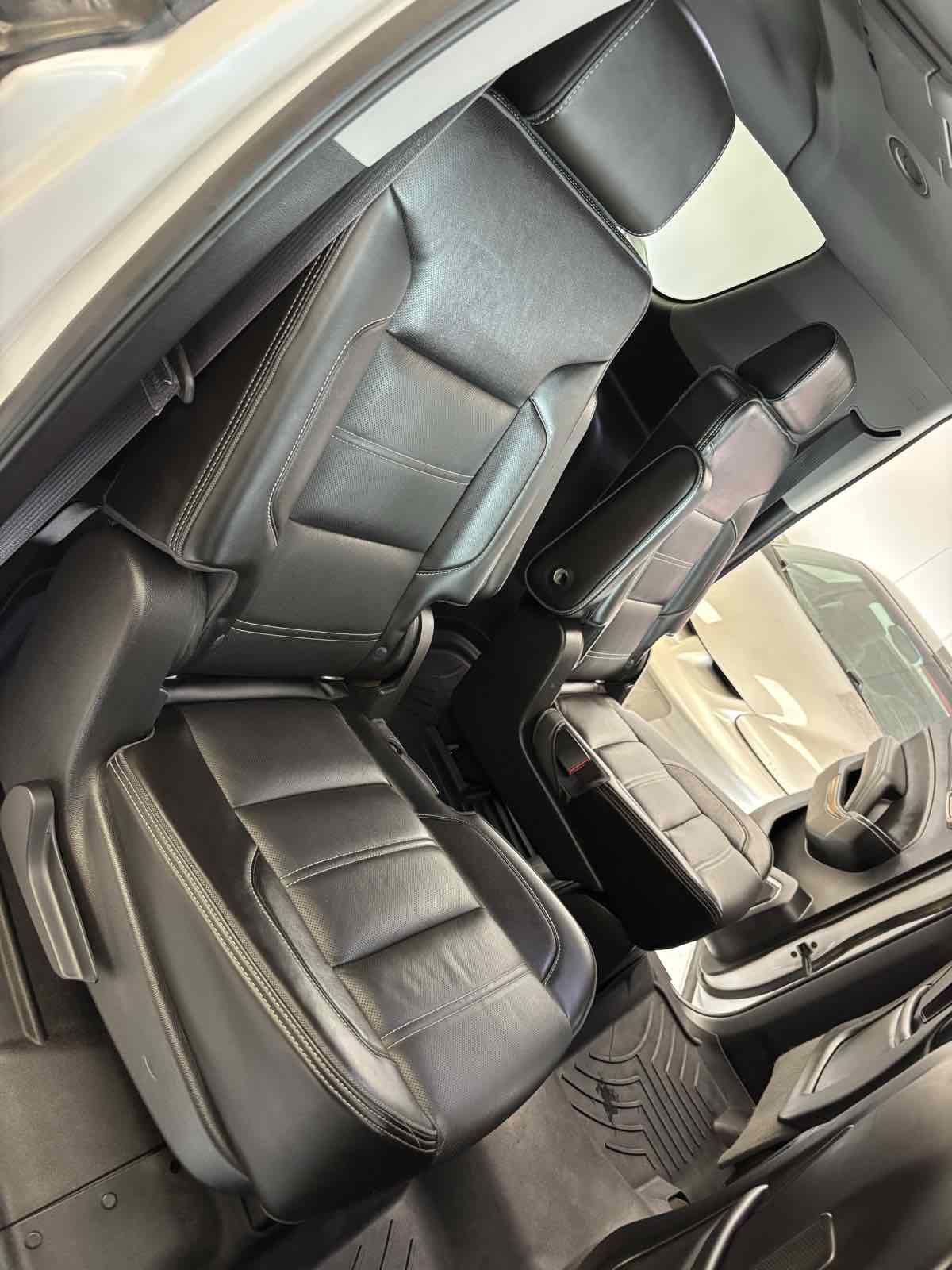 Used 2016 GMC Yukon XL Denali w/ Open Road Package RWD image 24