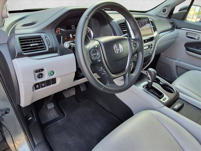 Used 2017 Honda Ridgeline RTL-T image 10
