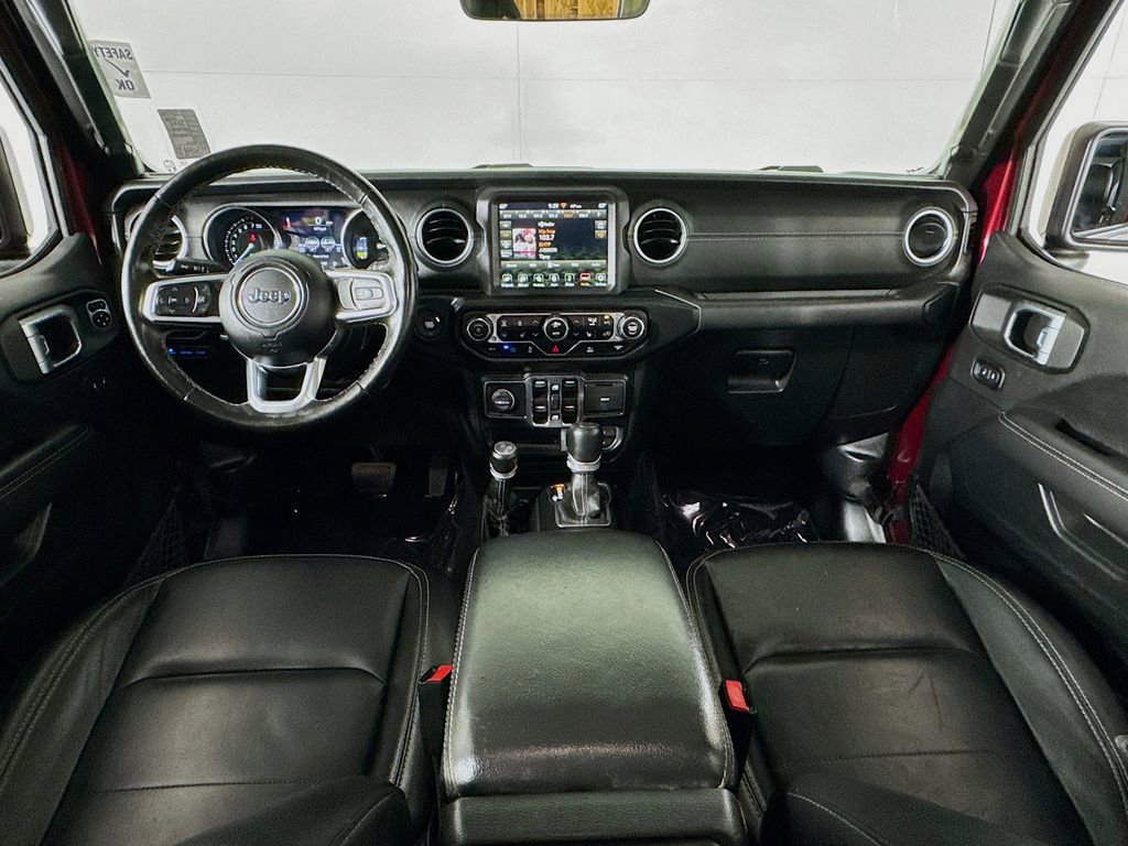 Used 2022 Jeep Wrangler Unlimited Sahara w/ Cold Weather Group image 31