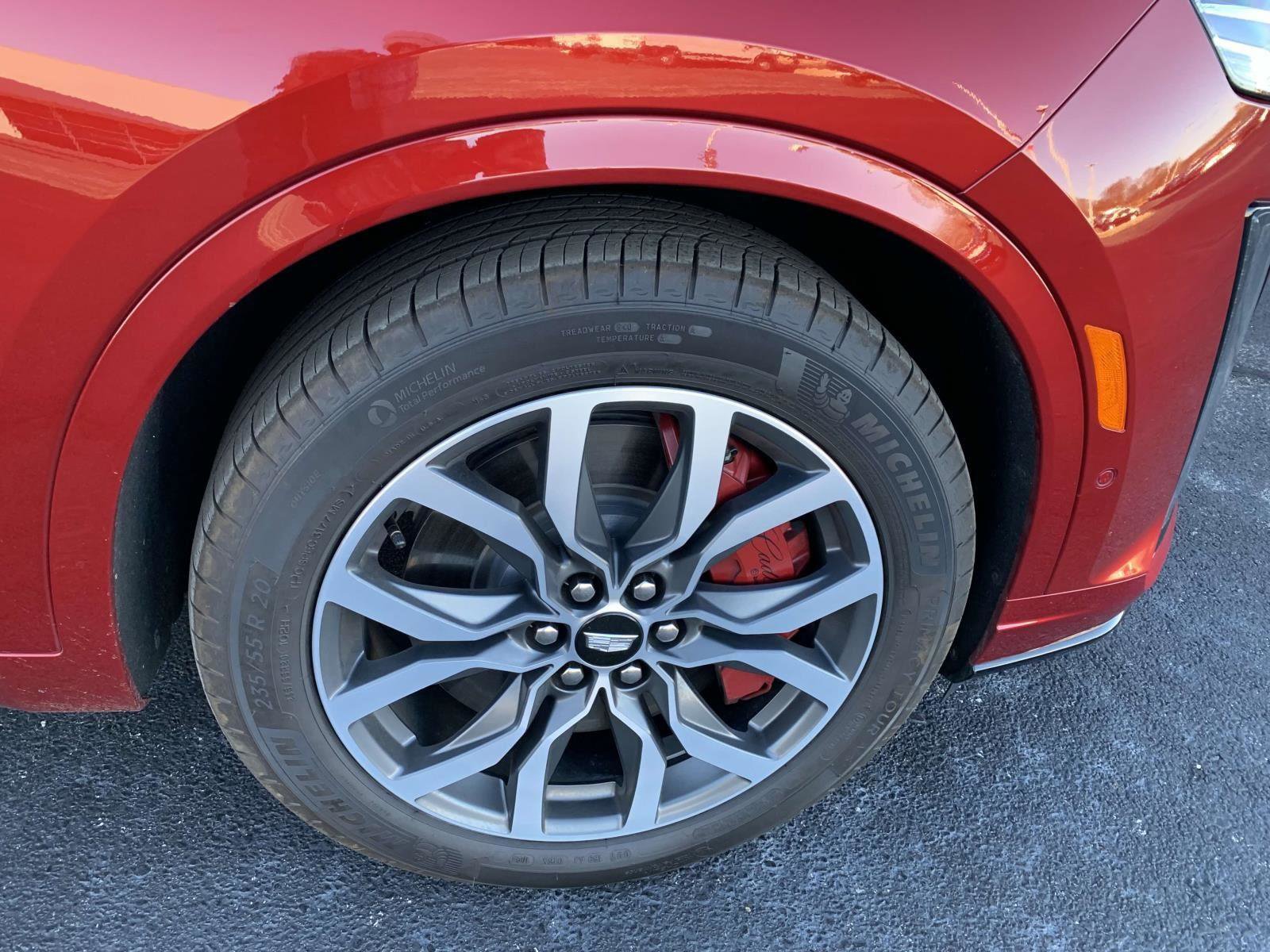 Certified 2024 Cadillac XT6 Sport w/ Platinum Package image 3