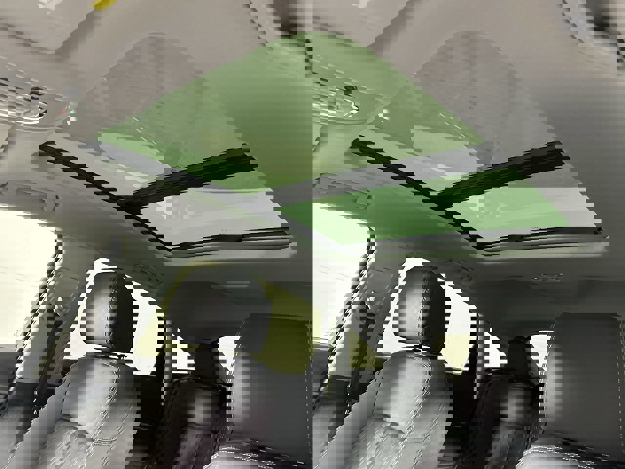 Used 2020 Audi e-tron Premium Plus image 25