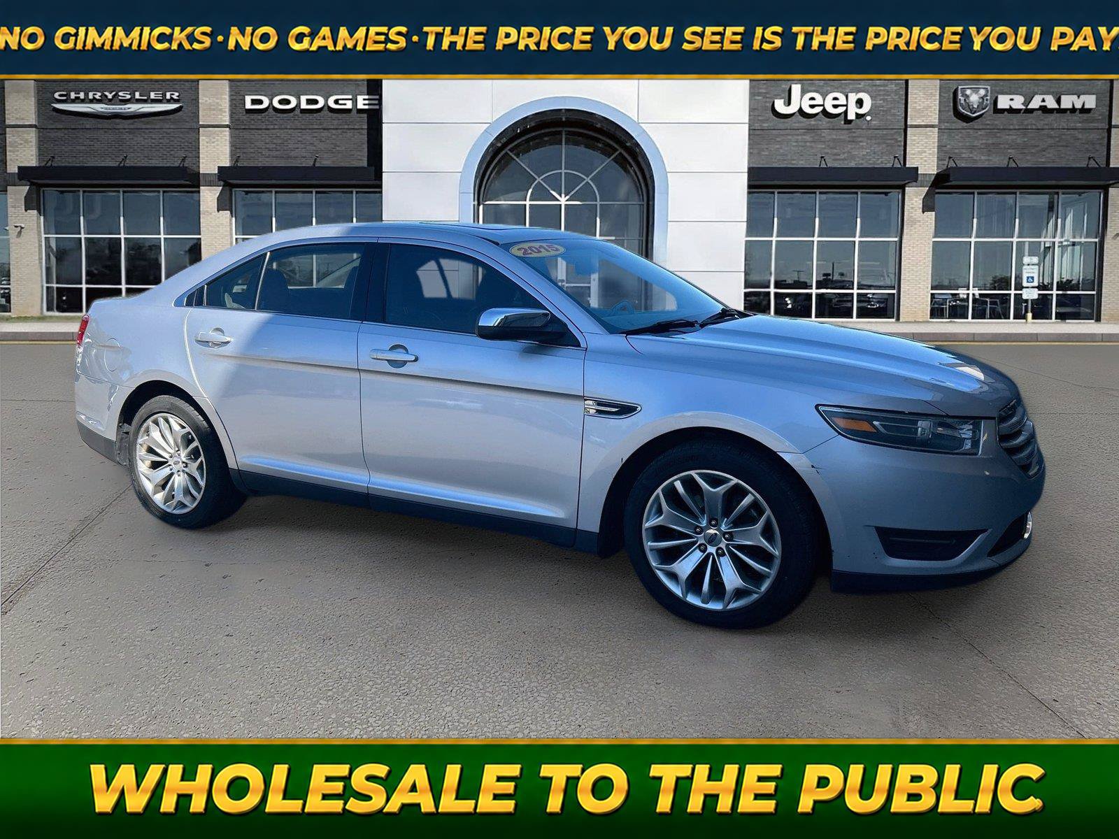 Used 2015 Ford Taurus Limited FWD image 1