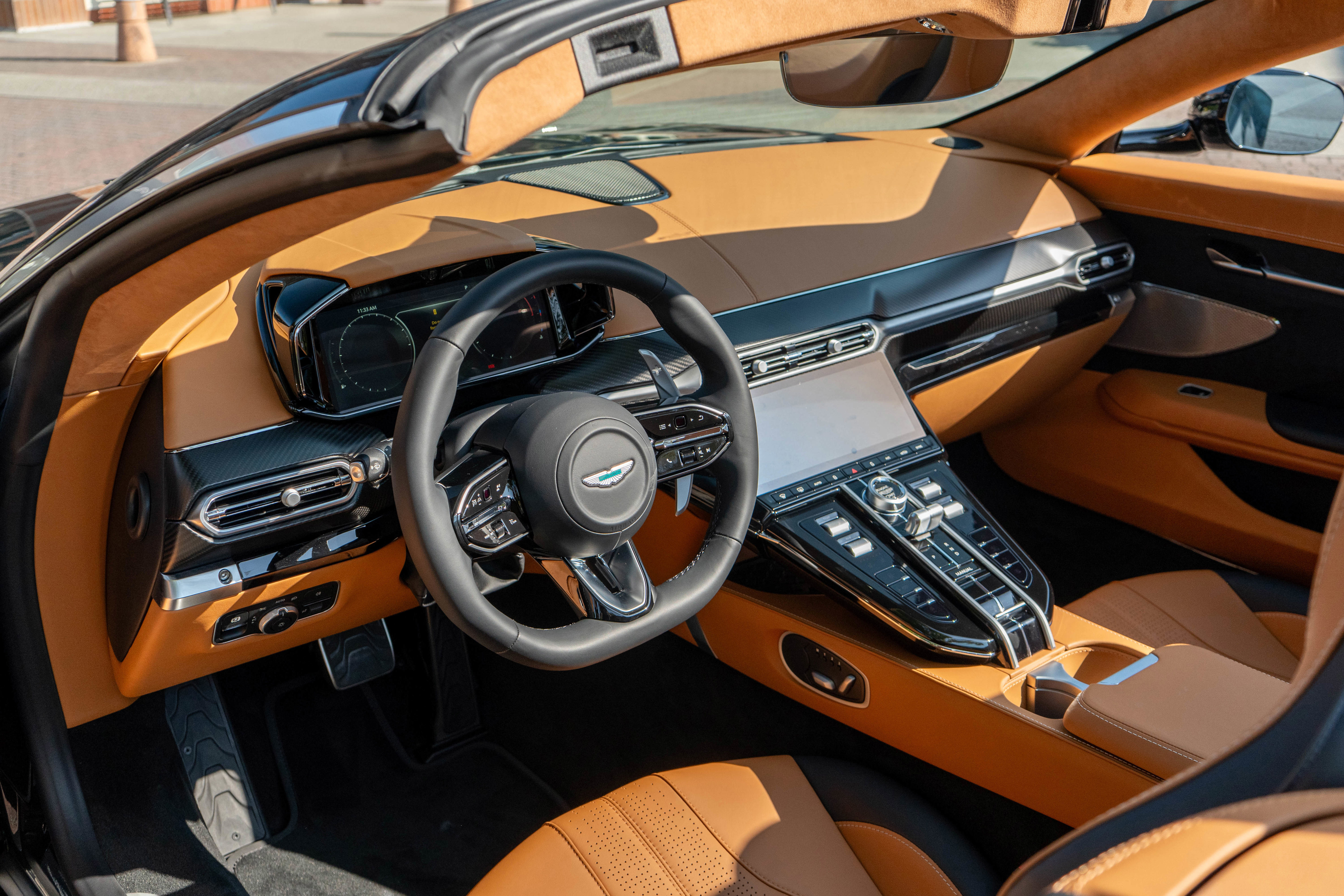 New 2026 Aston Martin V8 Vantage Roadster image 3