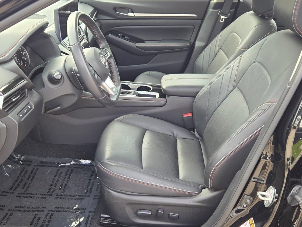 Used 2024 Nissan Altima 2.5 SR w/ SR Premium Package FWD image 20