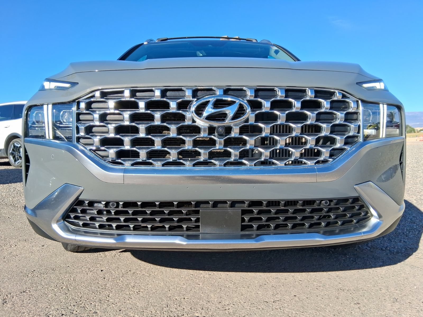 Used 2022 Hyundai Santa Fe Limited AWD/4WD image 5